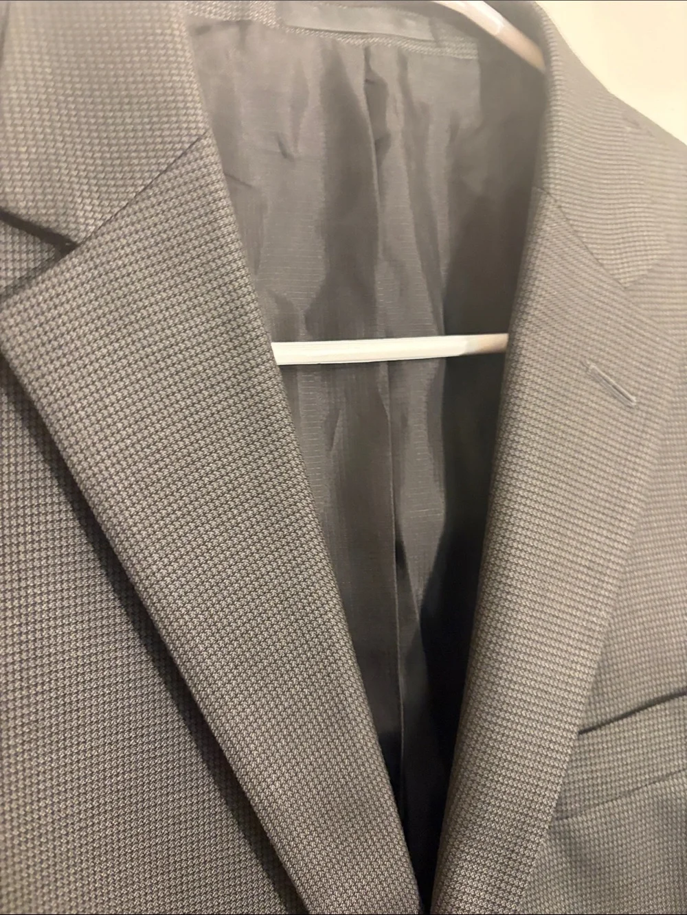 Kenneth Cole suit jacket houndstooth Classic Gray Two-Button